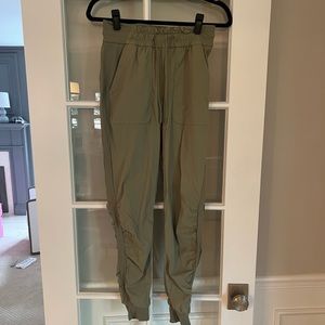Lululemon joggers